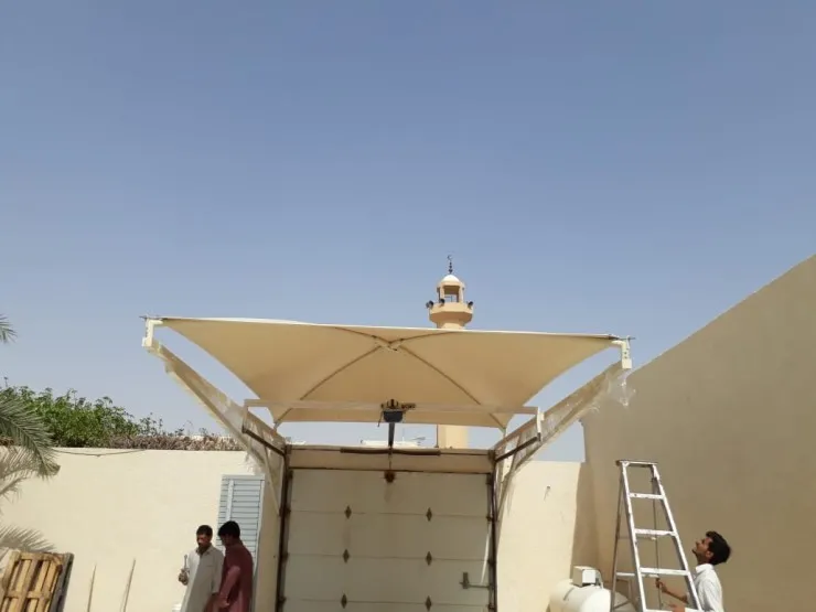 تركيب مظلات مداخل للمدارس والمنازل في حي لبن: حماية، فخامة