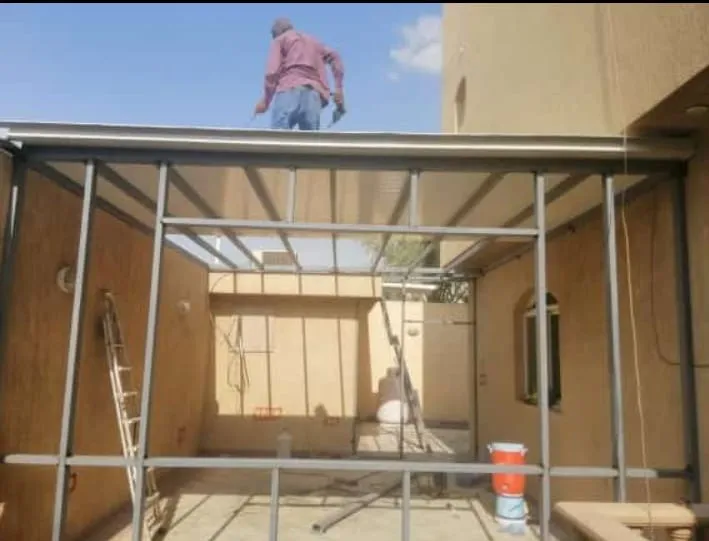 مقاول متخصص في بناء ملاحق ساندوتش بانل في حي الدرعية
