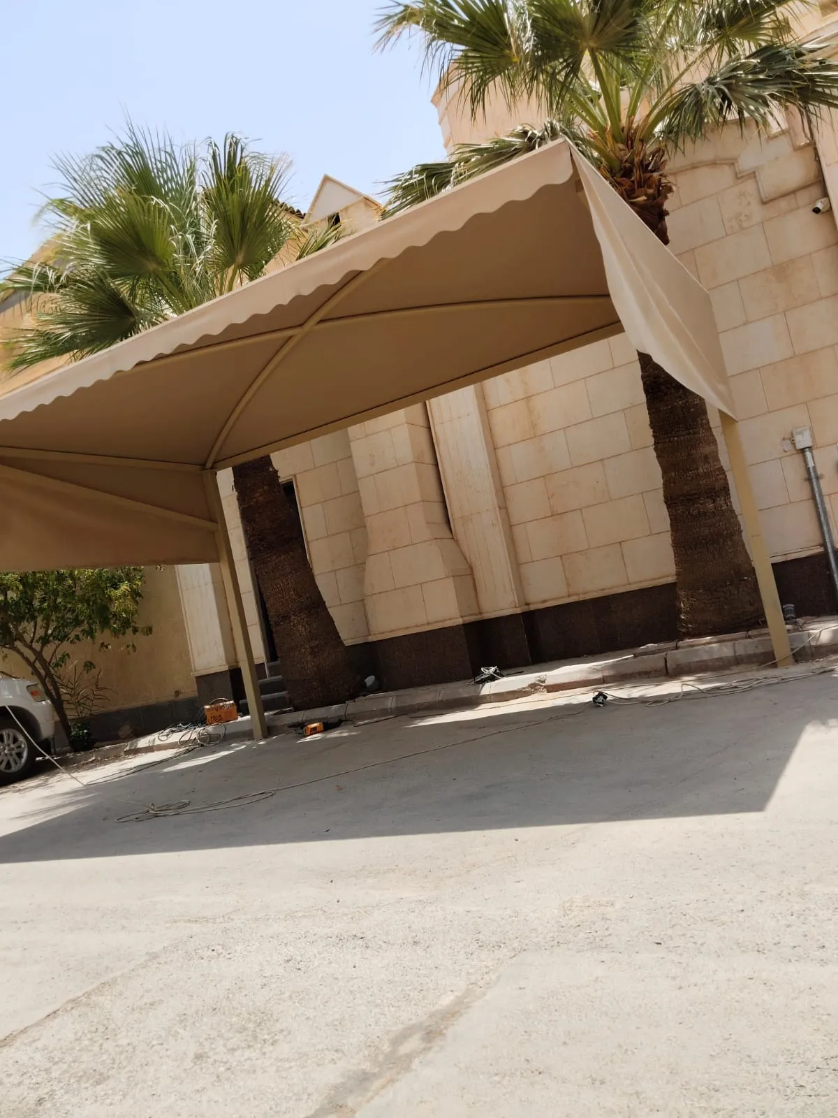 احدث تركيب مظلات أحواش حديثة لمنازل حي الملقا بالرياض 
