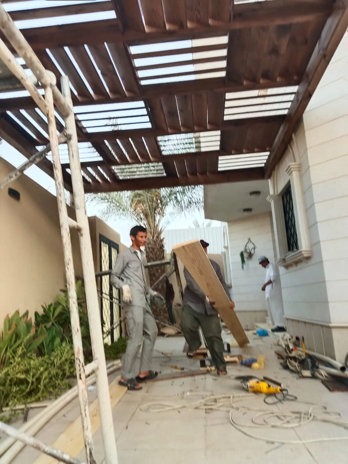 مظلات مداخل حي الملز بالرياض خصم 10%