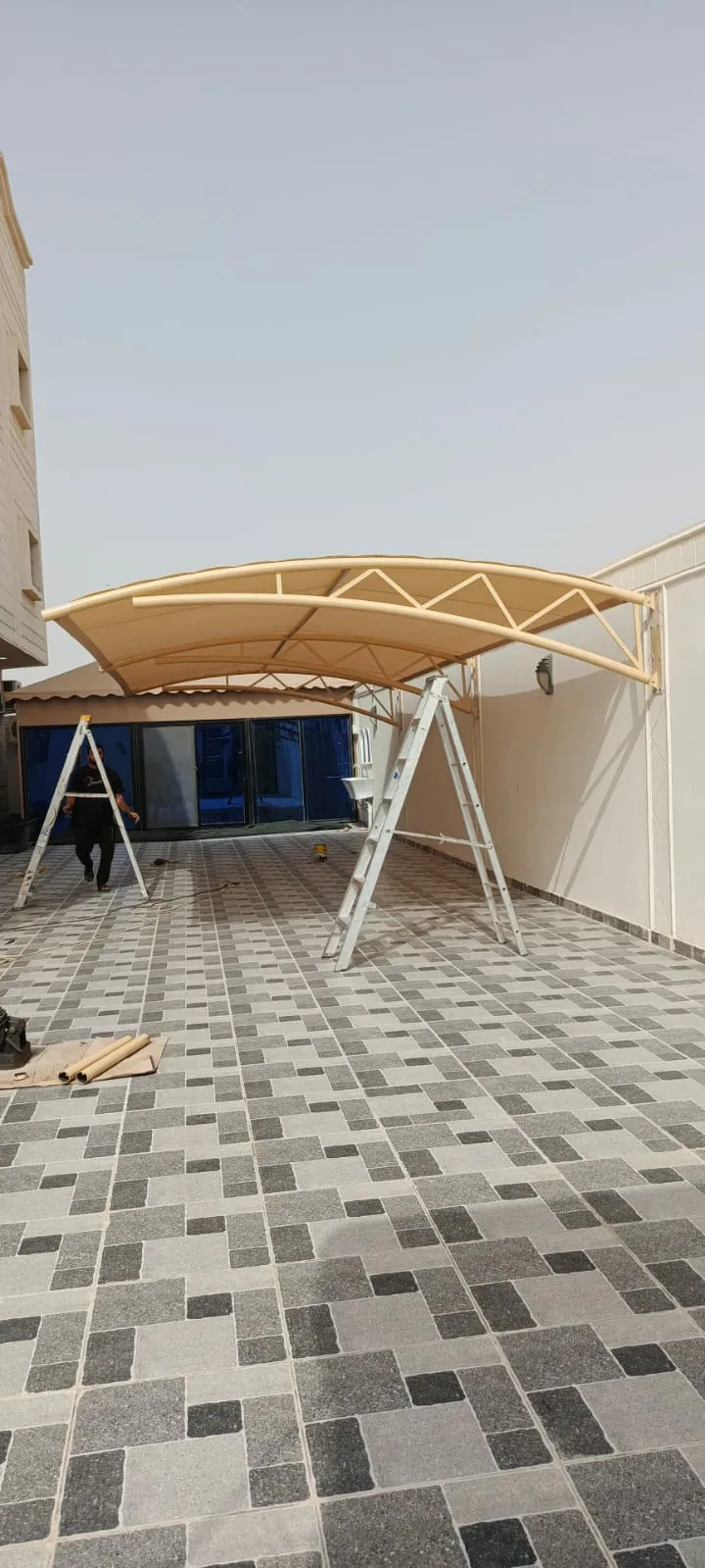 تركيب مظلات متنوعة حي الروضة بالرياض 