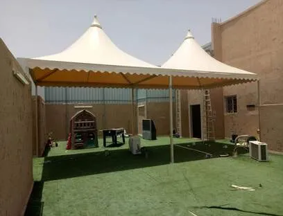 مظلات هرمية ومظلات مخروطية حي الجنادرية 