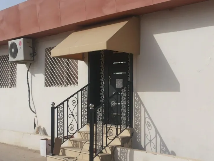 مظلات مداخل الفلل والمنازل حي العارض بالرياض