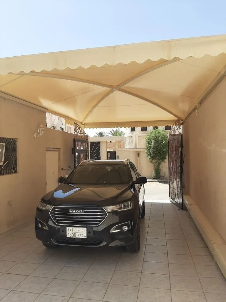 تركيب مظلات سيارات مقص ومداخل المنازل حي العروبه بالرياض 