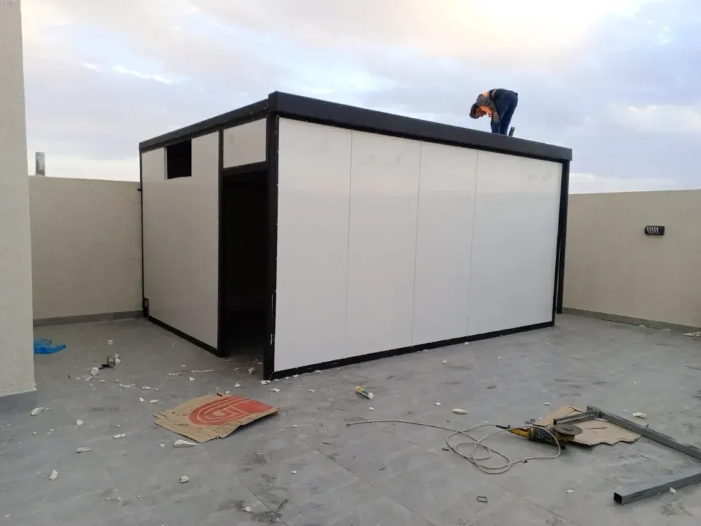 ملاحق الساندويتش بانل الرياض خصم 