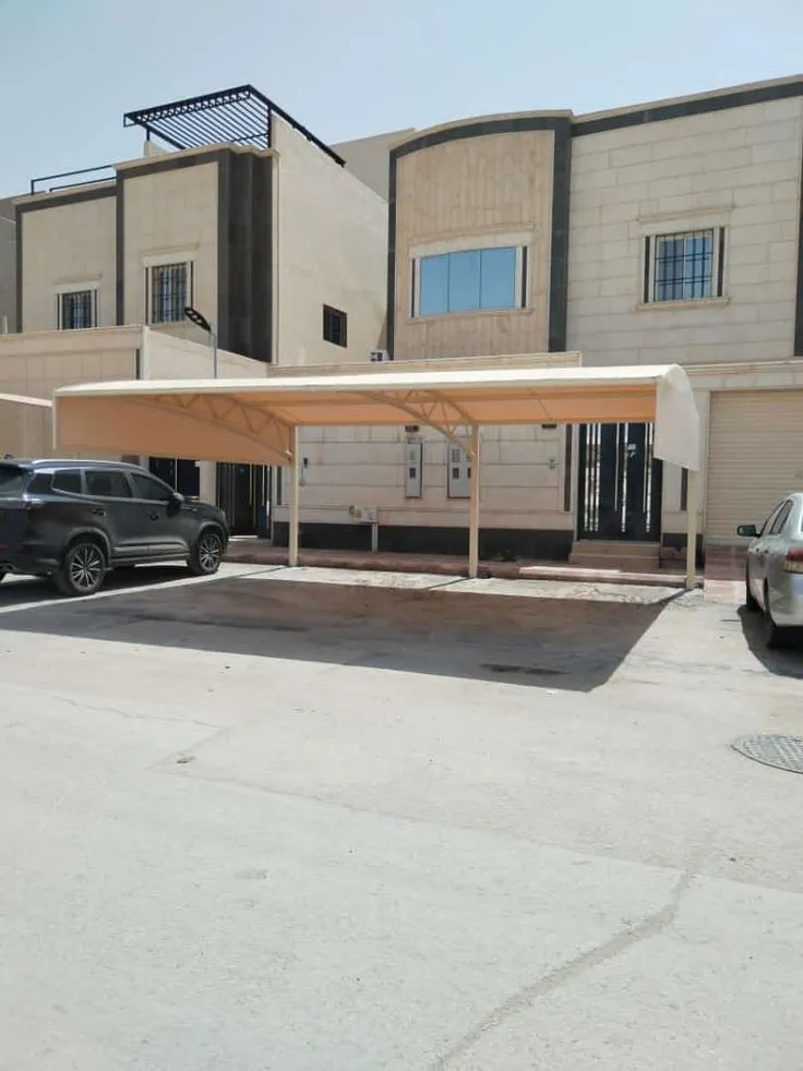 اشكال مظلات سيارات حديثة في حي الخرج