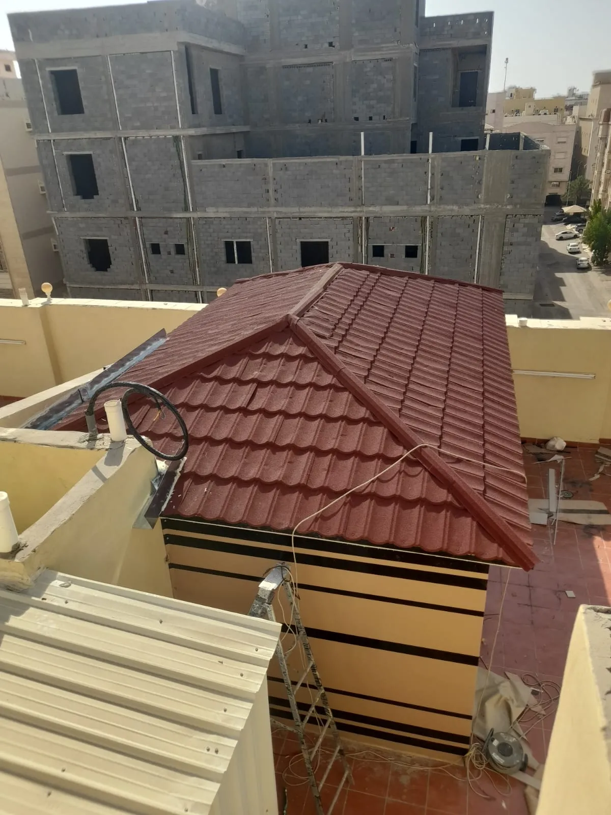 تركيب قرميد في حي التخصصي بالرياض 