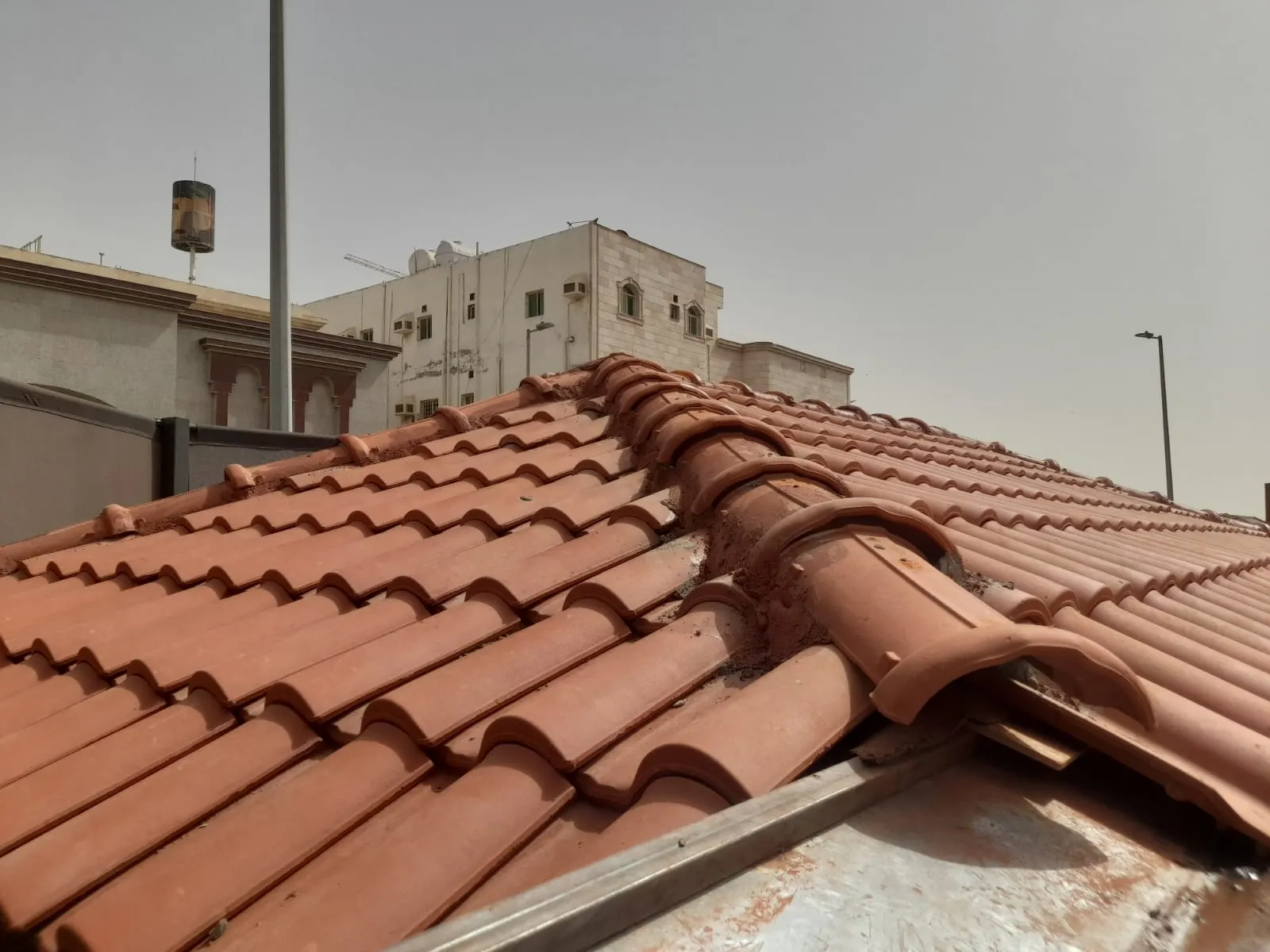 تركيب قرميد في حي التخصصي بالرياض 