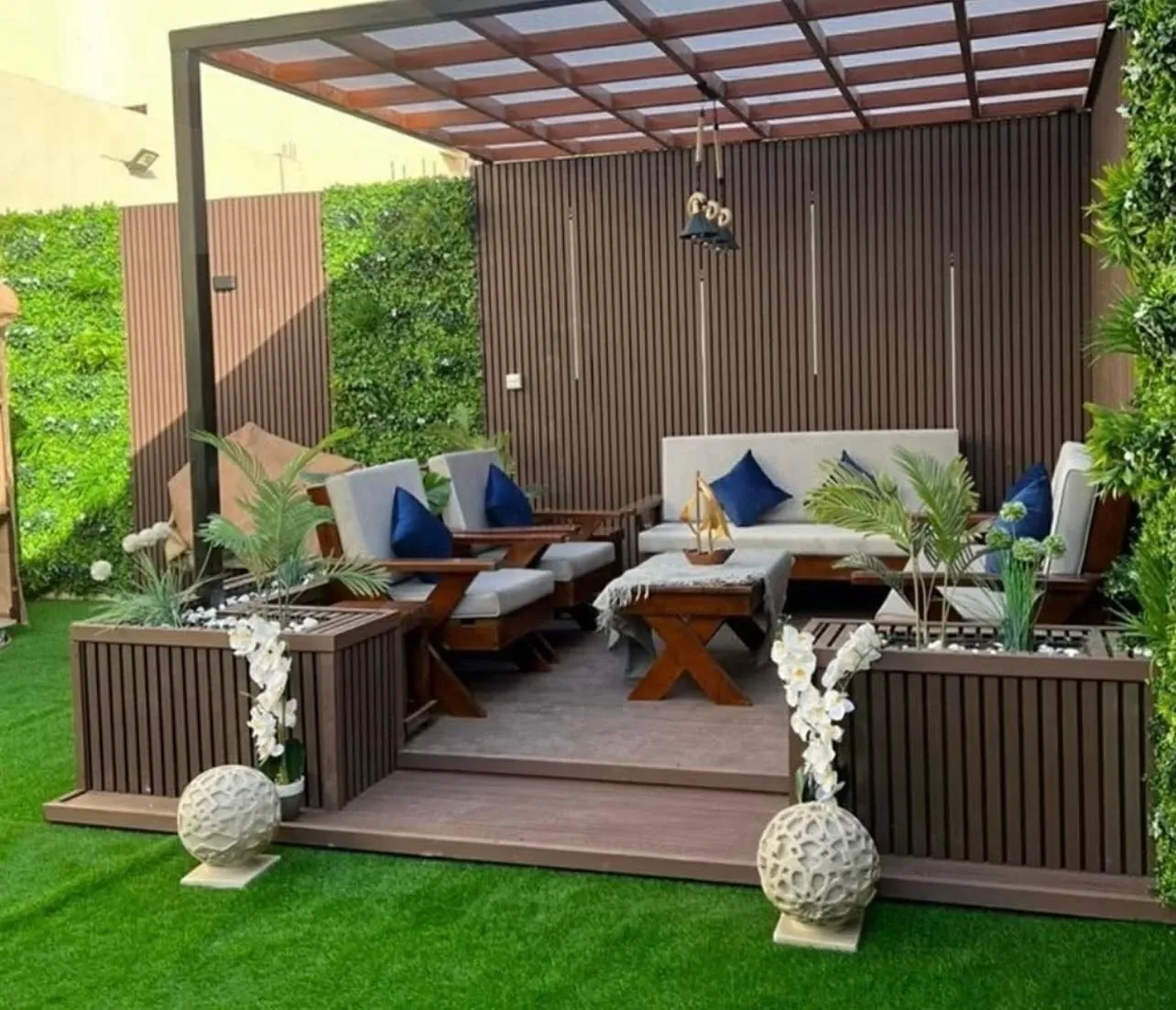 جلسات وشلالات حدائق لمنازل وفلل حي التخصصي بالرياض 