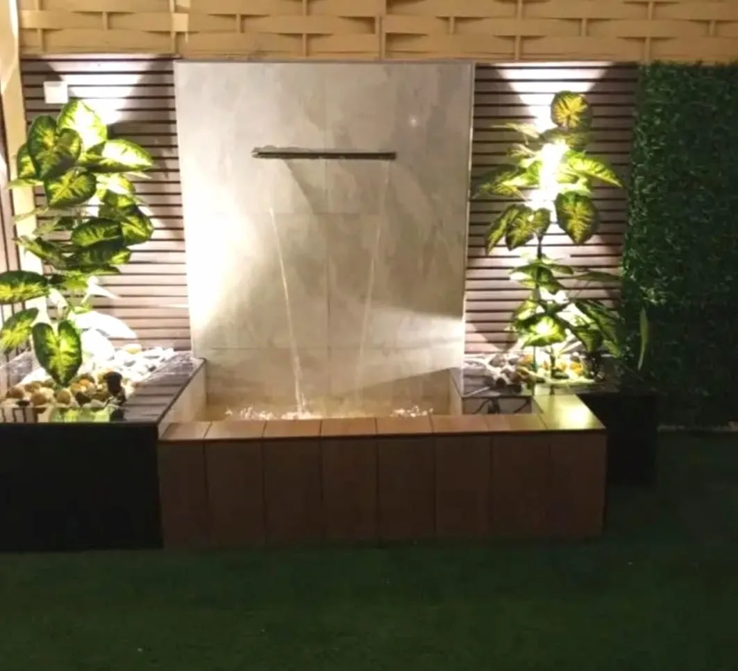 جلسات وشلالات حدائق لمنازل وفلل حي التخصصي بالرياض 