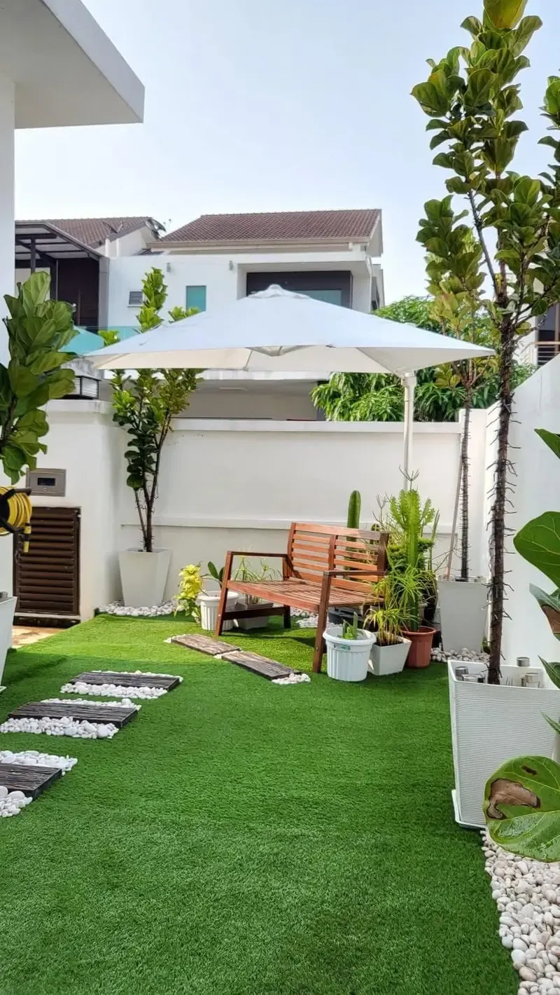 تركيب عشب صناعي لتنسيق حدائق حي التخصصي بالرياض 