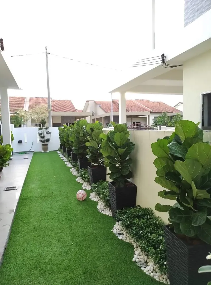 تركيب عشب صناعي لتنسيق حدائق حي التخصصي بالرياض 