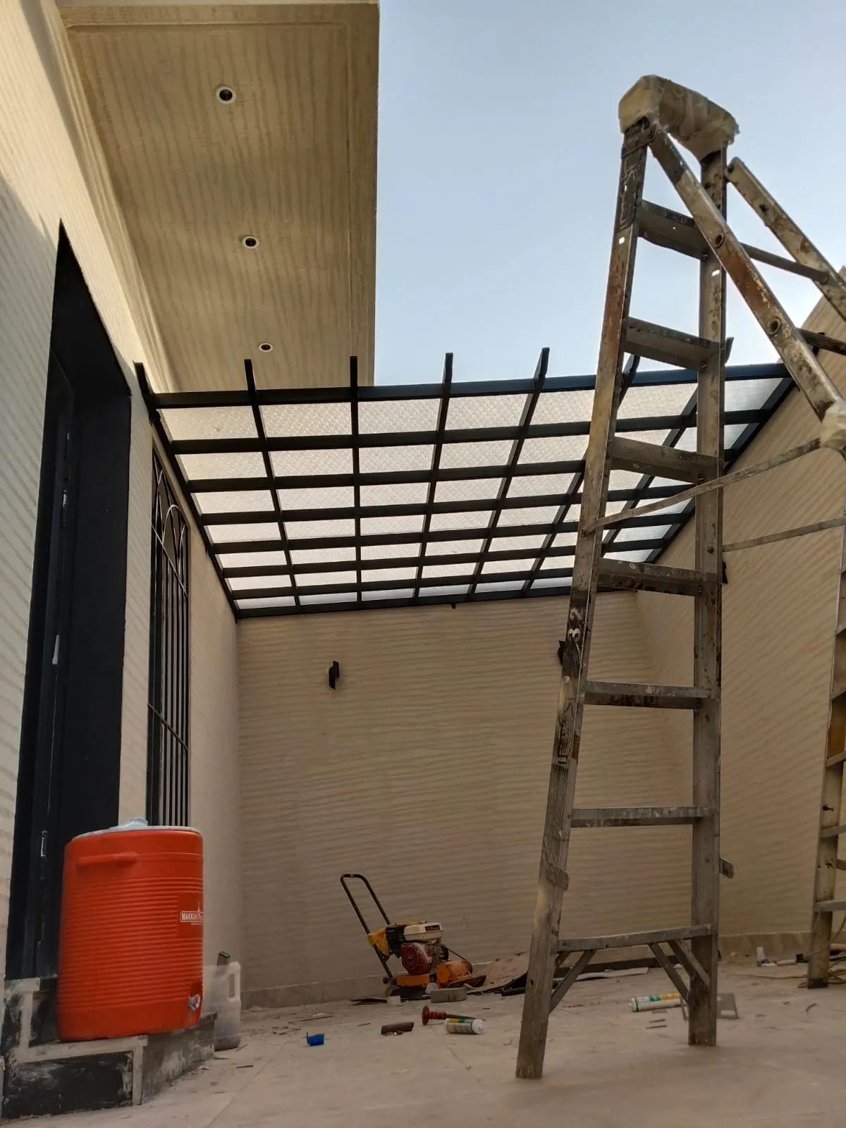 أحدث صيحات البرجولات والمظلات لعام 2026في الرياض