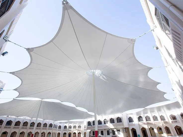 تركيب مظلات شد إنشائي – تصميمات عصرية ومتينة في الرياض 