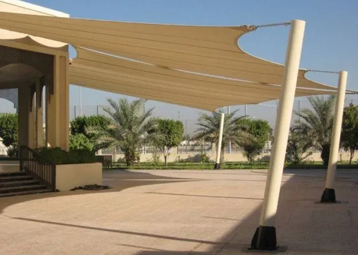 تركيب مظلات شد إنشائي – تصميمات عصرية ومتينة في الرياض 