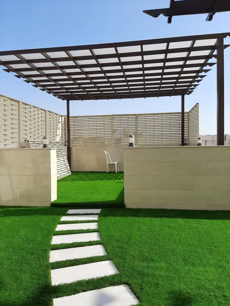 محداد مظلات جلسات خارجية وبرجولات حي التخصصي بالرياض