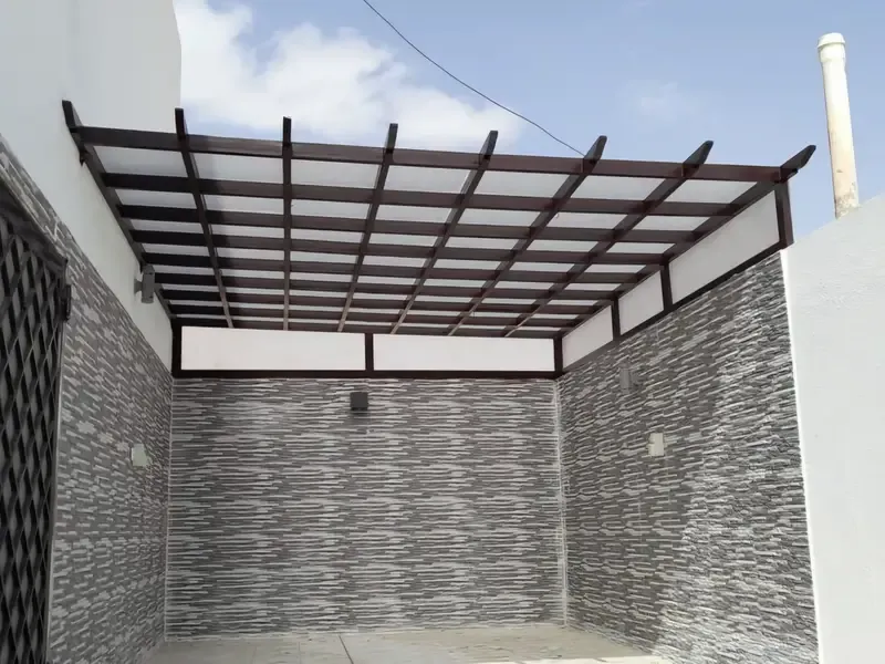 محداد مظلات جلسات خارجية وبرجولات حي التخصصي بالرياض