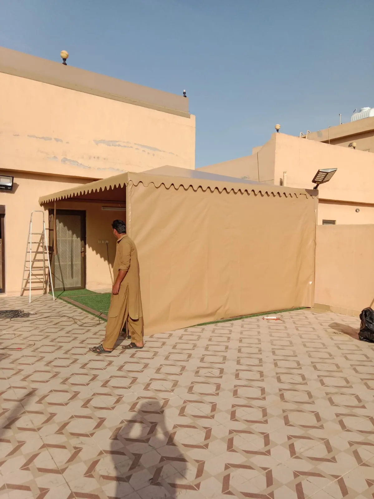 مظلات وسواتر الرياض حي الروضة 