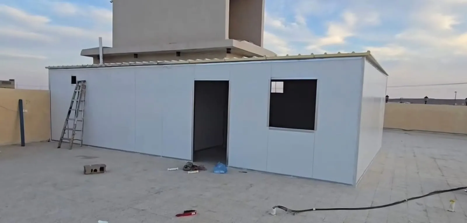 اقرب محل ساندوتش بانل متخصص في حي الملقا 