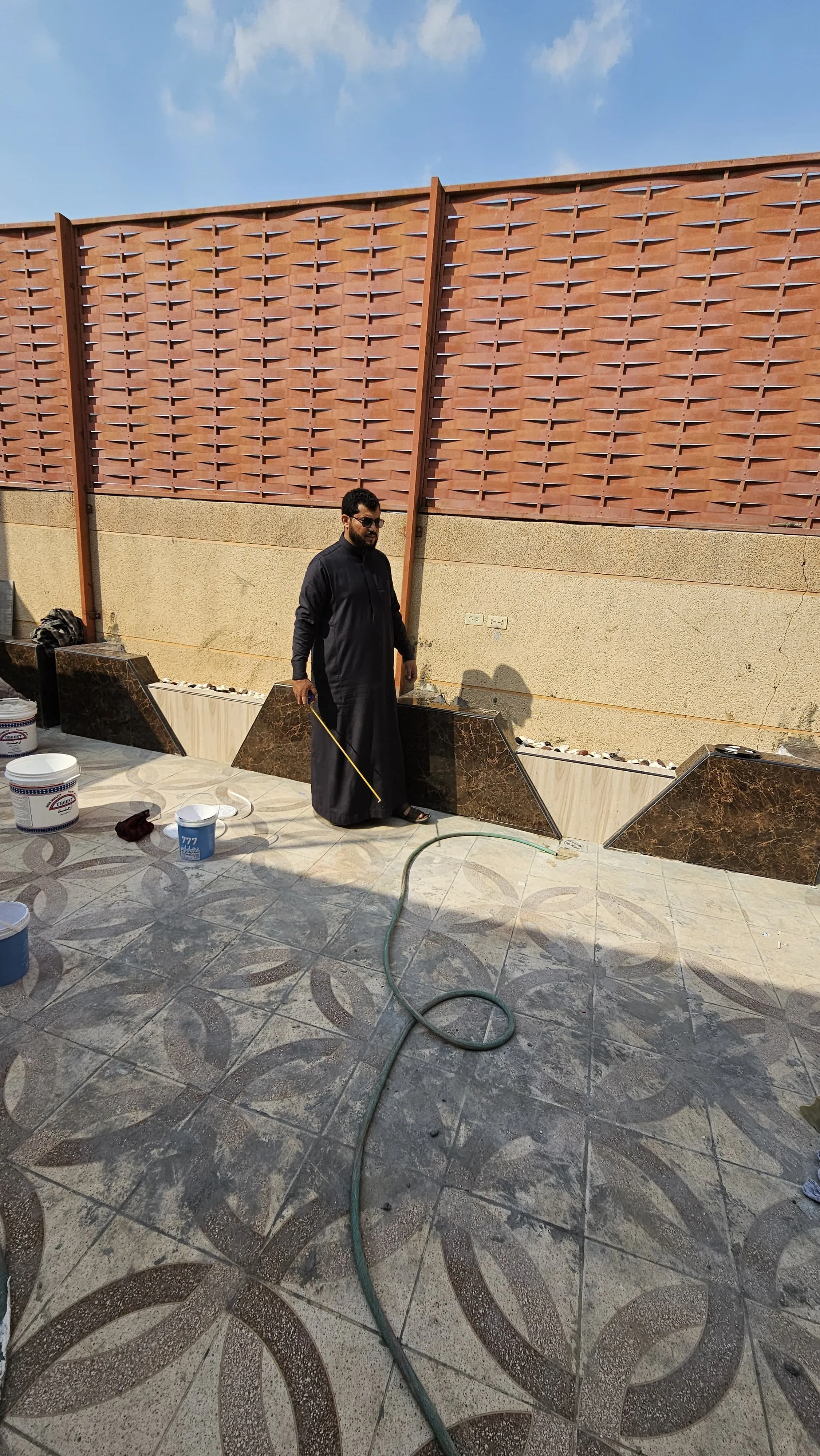 اقرب محل حداده تركيب المظلات وسواتر في حي الملك فيصل 