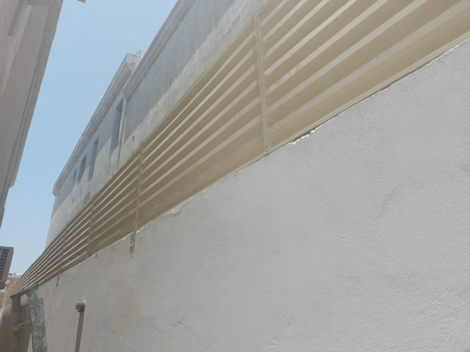 سواتر المنازل والفلل حي المصيف:للأنواع، الأسعار، وأحدث سواتر 