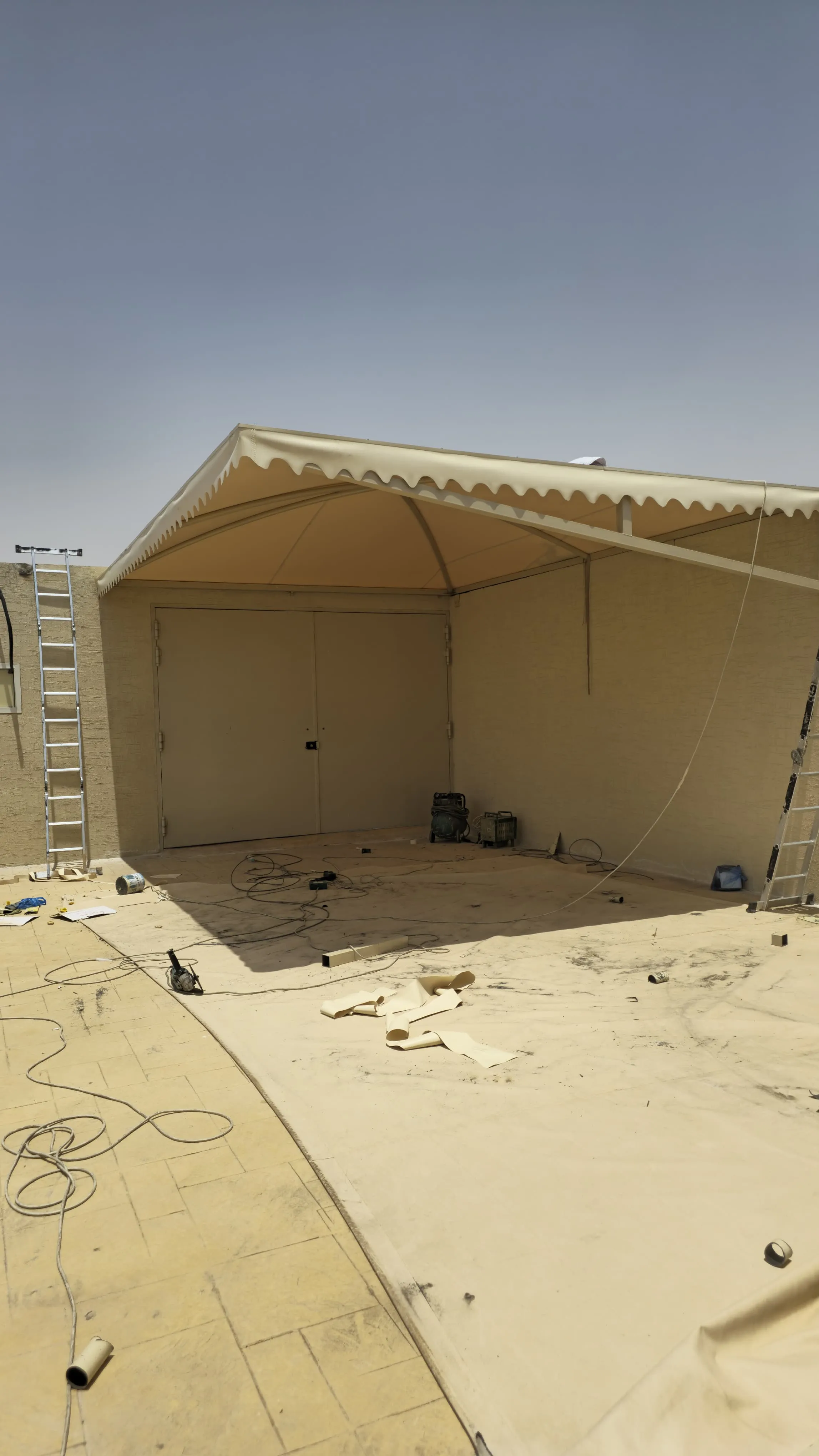 مظلات وسواتر في حي عكاظ أحواش الفلل دليل الفخامة والحماية