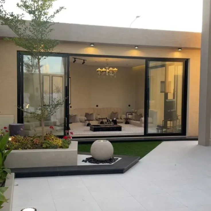 ارخص مقاول بناء مجلس خارجي في حي الياسمين بالحوش انيق زجاجي 