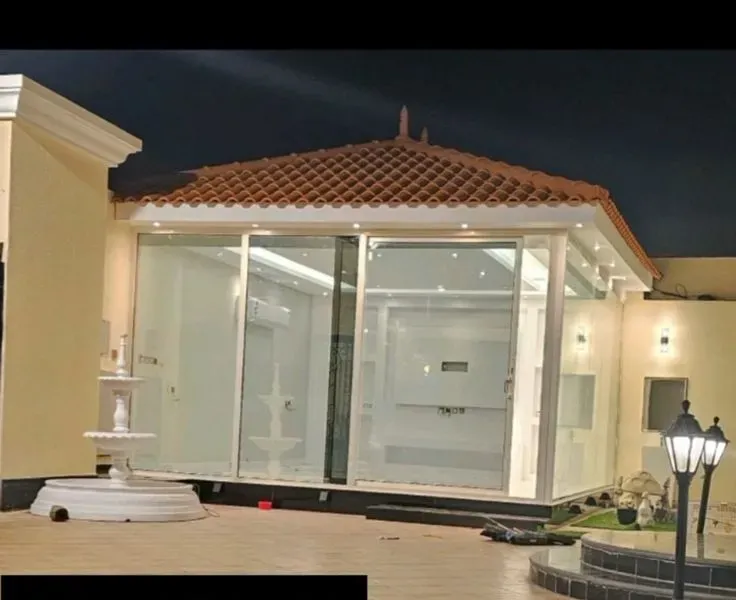 ارخص مقاول بناء مجلس خارجي في حي الياسمين بالحوش انيق زجاجي 