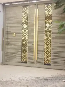 حداد منتقل في تركيب أبواب وشبابيك ونوافذحي العارض جودة عالية