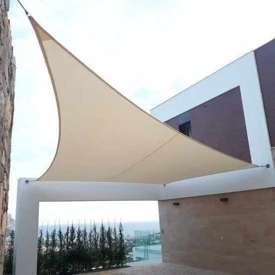 تحويل الفناء إلى واحة بالرياض:للمظلات والحدائق ومظلات شد