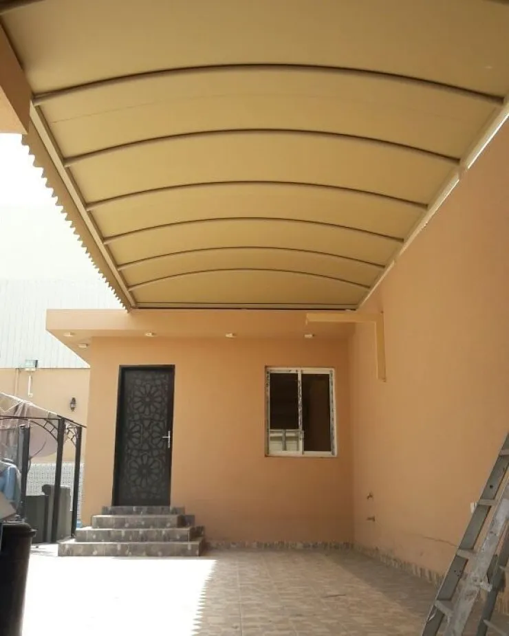 تركيب مظلات مداخل للمدارس والمنازل في حي لبن: حماية، فخامة