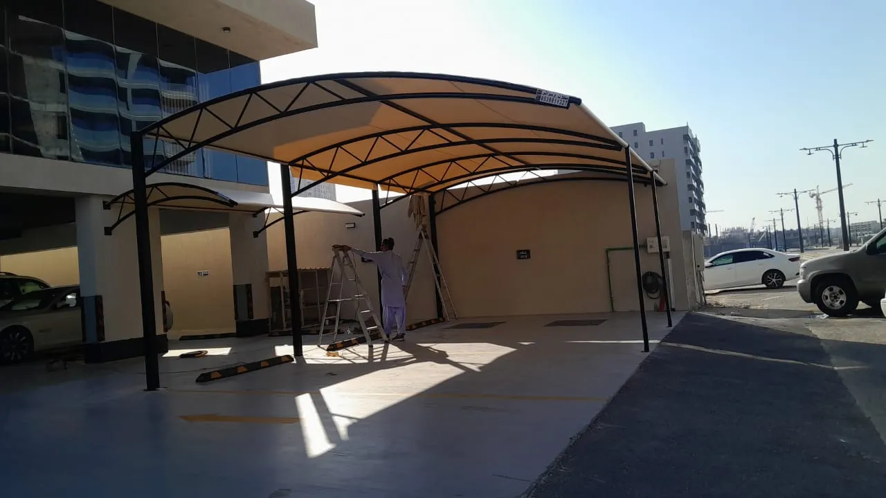 حداد مظلات وسواترحي لبن:اختيار أفضل الأنواع وأحدث التصاميم 