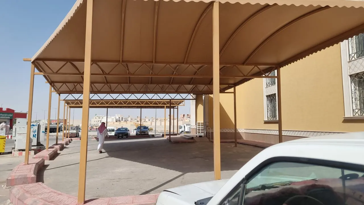 مظلات وسواترحي الرمال:الاختيار الأمثل لعام 2026 أنواع، أسعار