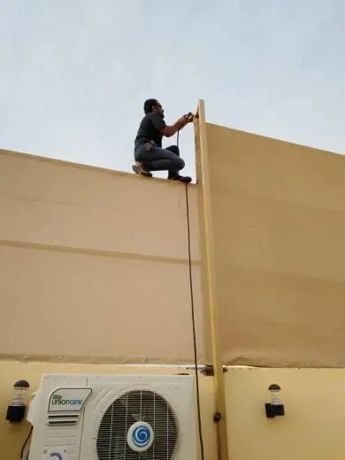 أفضل أنواع السواتر واسعارها بحي النخيل لعام 2026: دليل شامل