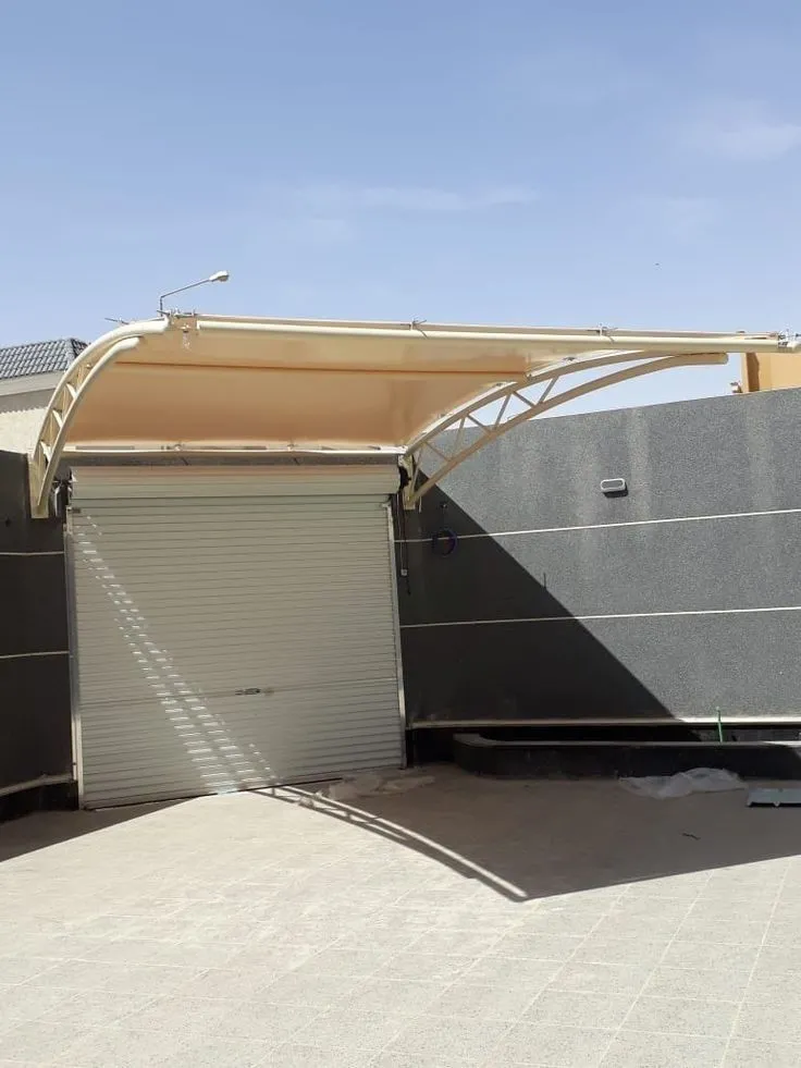 اصلاح مظلات كراج مقوسة بتثبيت آمن في حي السويدي غرب الرياض 