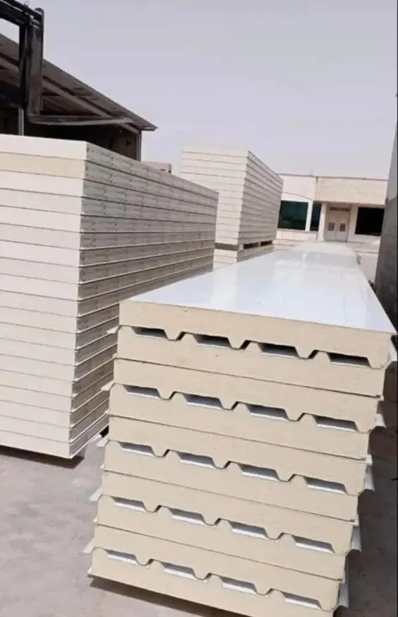 ملاحق ساندوتش بانل حي العارض الدليل الشامل للتكلفة، المميزات