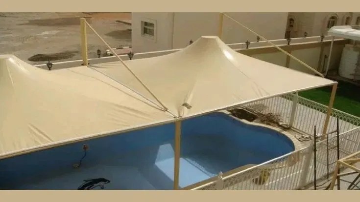 مظلات تغطية مسابح شمال الرياض – حماية كاملة من الشمس والغبار