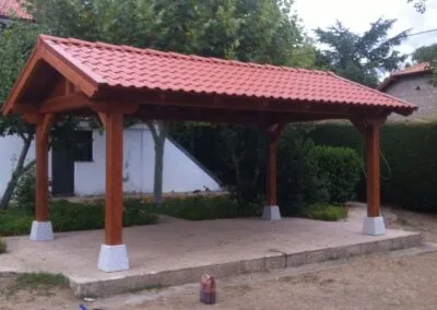 تركيب قرميد الأسطح والملاحق في شمال الرياض:الأنواع، الأسعار