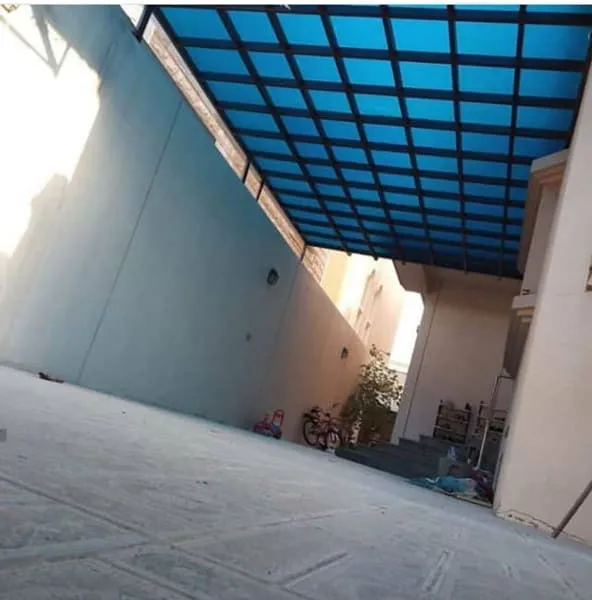 مظلات لكسان في حي الملقا: دليل الفخامة والحماية القصوى