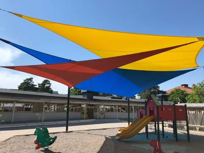 مظلات مدارس شمال الرياض 2026 | توريد وتركيب بمواصفات معتمدة