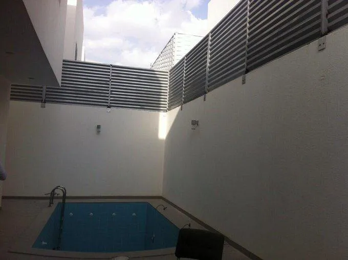 مؤسسة سواتر بالرياض |تركيب سواتر منازل وأحواش بسعر مناسب 