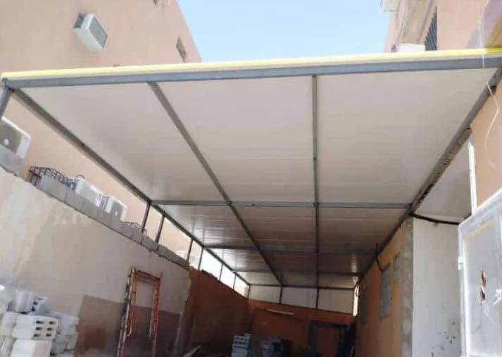 تركيب ملاحق ومستودعات الساندوتش بانل في حي حطين