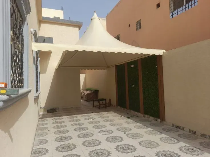 مظلات هرمية في الرياض | تصاميم مودرن حديثة بأسعار تنافسية
