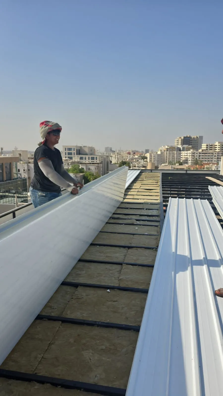 أشكال مجالس زجاجية وسندويش بانل بحي العروبة| تركيب غرف زجاجي