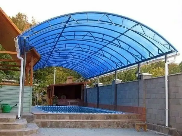 مظلات لكسان شفافة حي النرجس:روعة التصميم العصري وعمر افتراضي